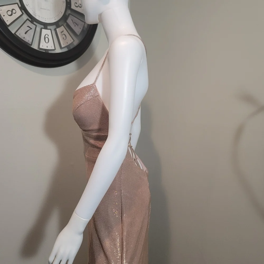 NWT Faviana Glamour Rose Gold Mermiad V-neck Spaghetti Strap Formal Dress Size 8 - Picture 7 of 14
